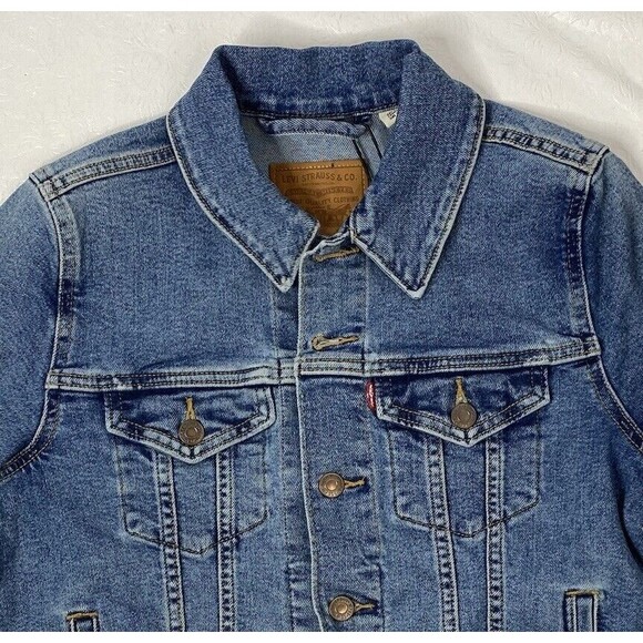 Levi's Premium Wmns M Denim Original Trucker Jacket Big E Tag w Netflix Patches - Picture 3 of 11